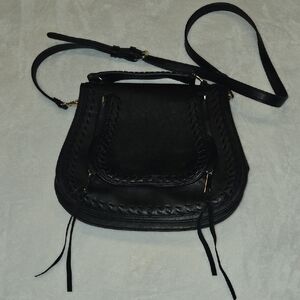 Elegant Black Leather Shoulder Bag